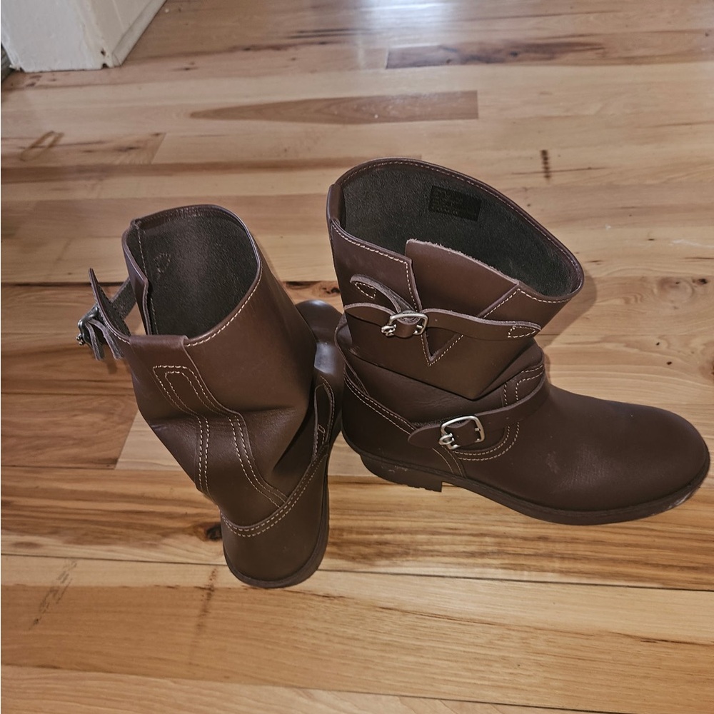 Brown Leather Buckle Boots